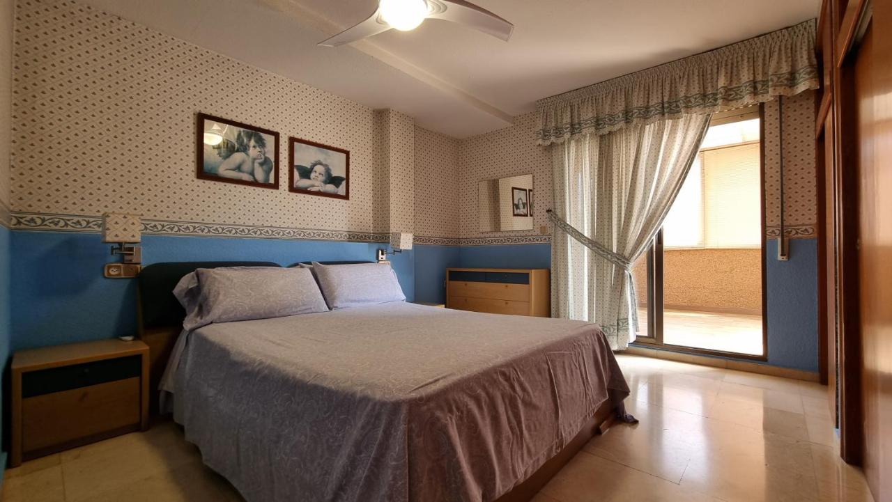 Atico Con Terraza Y 2 Habitaciones En Casco Antiguo Бенидорм Екстериор снимка