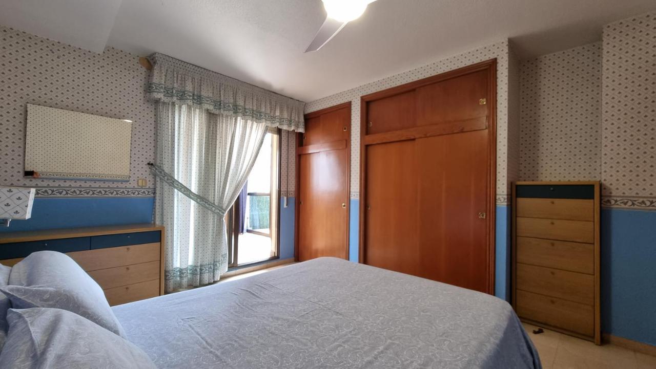 Atico Con Terraza Y 2 Habitaciones En Casco Antiguo Бенидорм Екстериор снимка